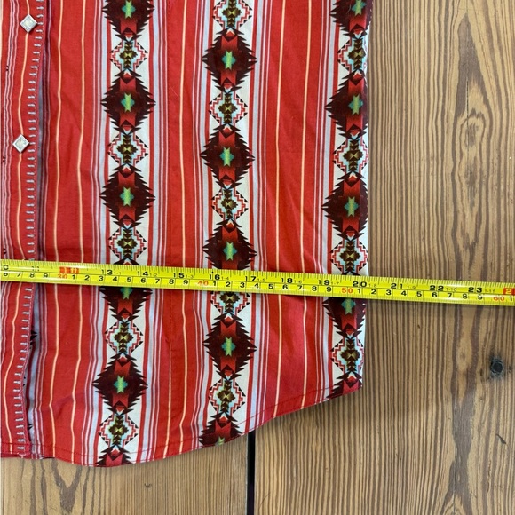 Wrangler‎ Retro Western Red Southwestern Aztec Snap Shirt Women's Medium - Picture 10 of 11